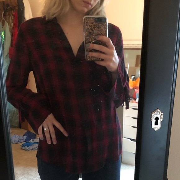 Express red plaid blouse NWOT - Picture 3 of 7